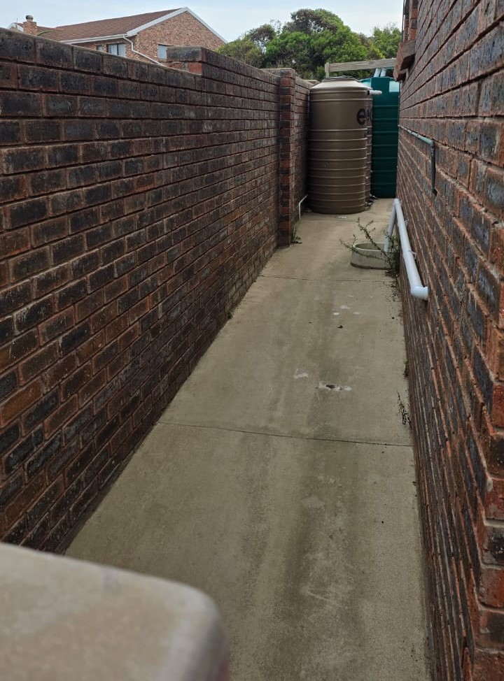 1 Bedroom Property for Sale in Seavale Eastern Cape